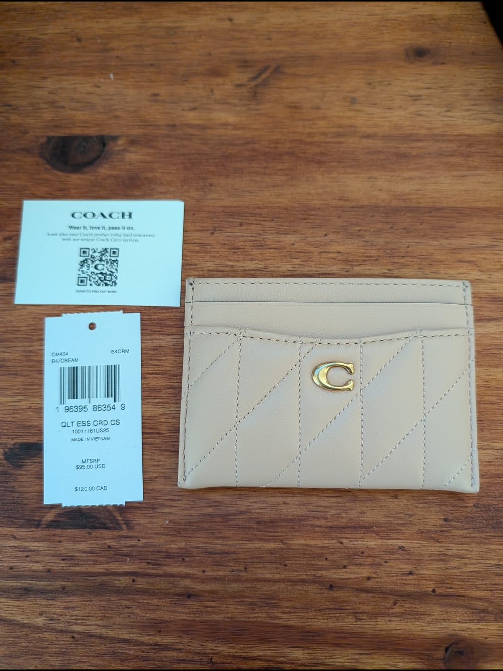 Coach Cream Quilted Leather Card Case with Gold C Logo